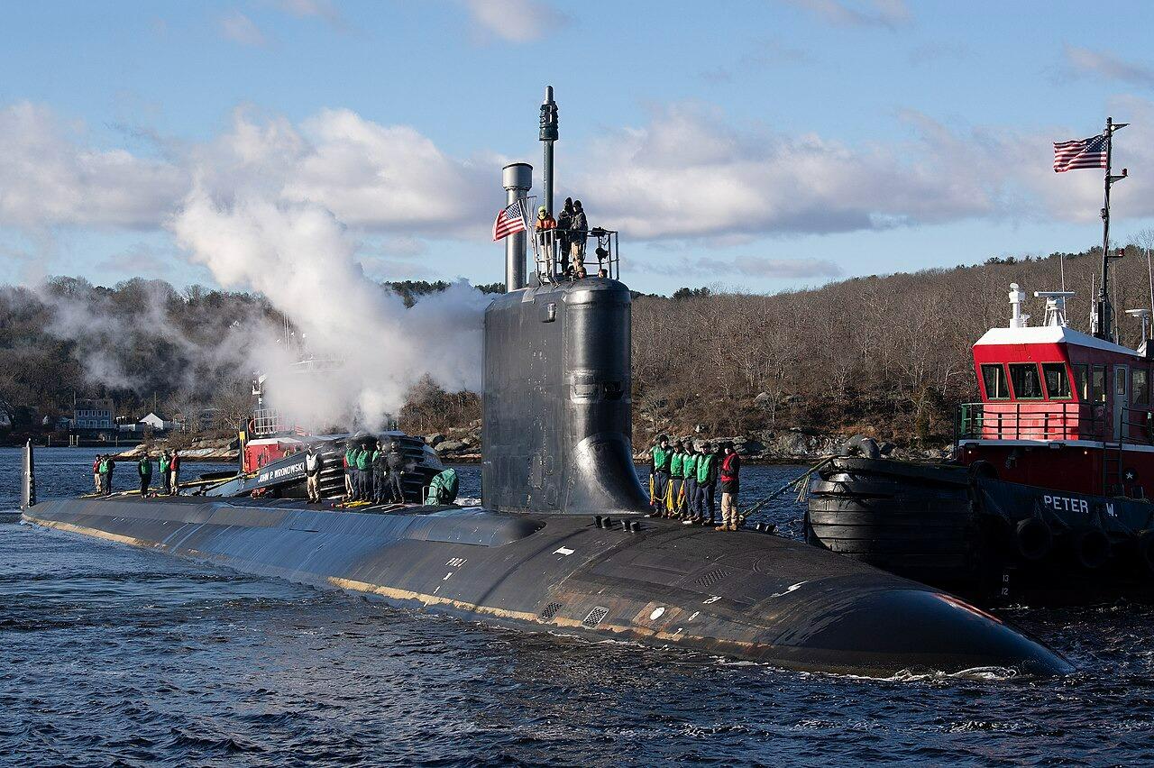 KAPAL SELAM AS - Unit pra-komisioning (PCU) Iowa (SSN 797) tiba untuk pertama kalinya di Pangkalan Kapal Selam Angkatan Laut New London di Groton, Connecticut, AS pada 19 Desember 2024.