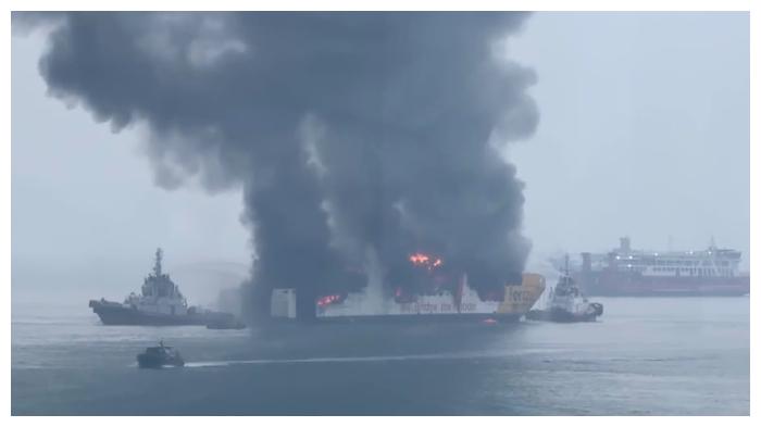 Pria Asal Sumsel tuturkan Ada Asap Hitam Muncul Sebelum KMP Batumandi Terbakar di Merak