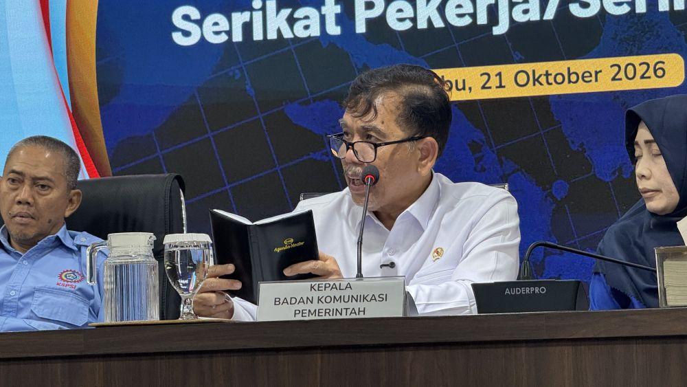 Diskusi Tengah Malam Syahganda Bersama Rocky Gerung