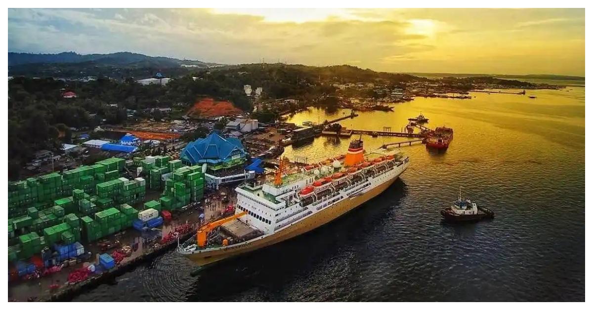 Cuaca Sorong Hari Ini: Waspada Kabur & Hujan Ringan