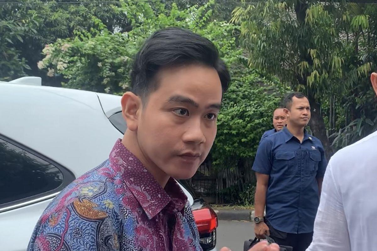 Polemik Guru Besar, Jokowi Dituntut Pulihkan Reputasi Keluarga