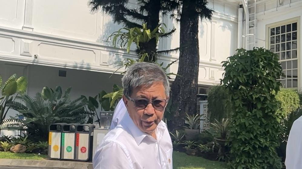 Perdana Ikut Sidang Kabinet, Ini Respons Rocky Gerung soal Dua Tahun Pemerintahan Prabowo-Gibran