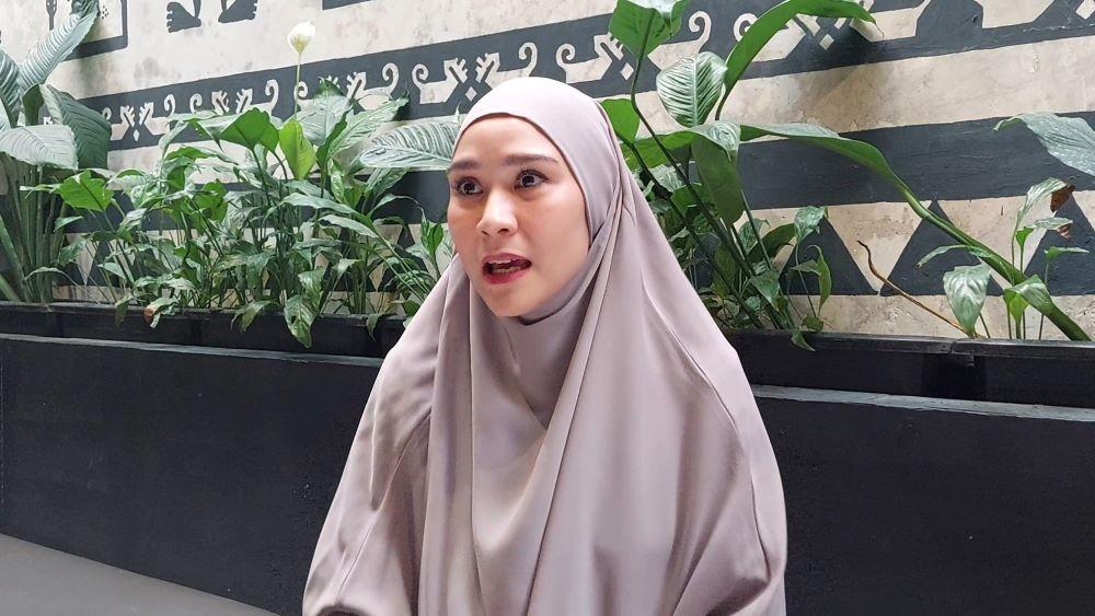 Bakti Sosial Karhutla Picu Tangis dan Maag Zaskia Adya Mecca