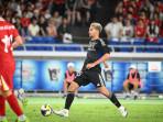 Aksi-pemain-Timnas-Indonesia-Sandy-Walsh-lawan-Liverpool.jpg