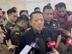 Febrie-Adriansyah-saat-ditemui-awak-media-di-Gedung-Nusantara-II.jpg