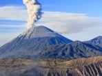 Gunung-Semeru-salah-satu-destinasi-wisata-alam-Indonesia-yang-megah.jpg