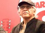 Lirik Lengkap Lagu Asik Nggak Asik - Iwan Fals: Colong Sana Colong Sini