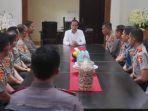 Jokowi-dan-sespimmen-polri.jpg