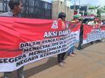 Massa-aksi-pro-dan-kontra-pengesahan-RUU-TNI-1.jpg
