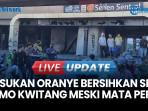 Sisa Gas Air Mata Masih Terasa, Pasukan Oranye Bersihkan Sisa Demo di Kwitang