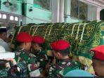 jenaazah-Titiek-Puspa.jpg