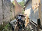 mobil-tersangkut-di-selokan-imbas-banjir-Cianjur.jpg