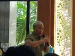 sunarno-perwakilan-direktur-pengendalian-kebakaran-hutan-dan-lahan_20170808_182308.jpg