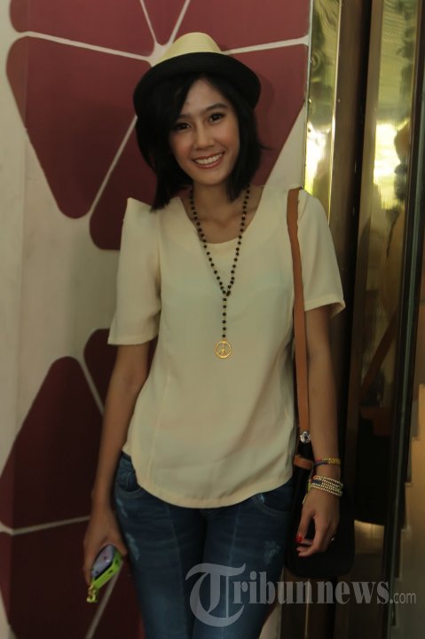 Ardina Rasti, Foto 1 #572041 - TribunNews.com