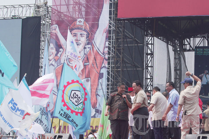 Prabowo Hadiri Peringatan Hari Buruh di Monas