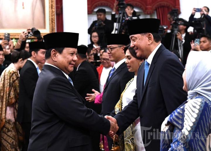 Menteri Pertahanan RI Letjen TNI Sjafrie Sjamsoeddin melakukan kunjungan ke Filipina