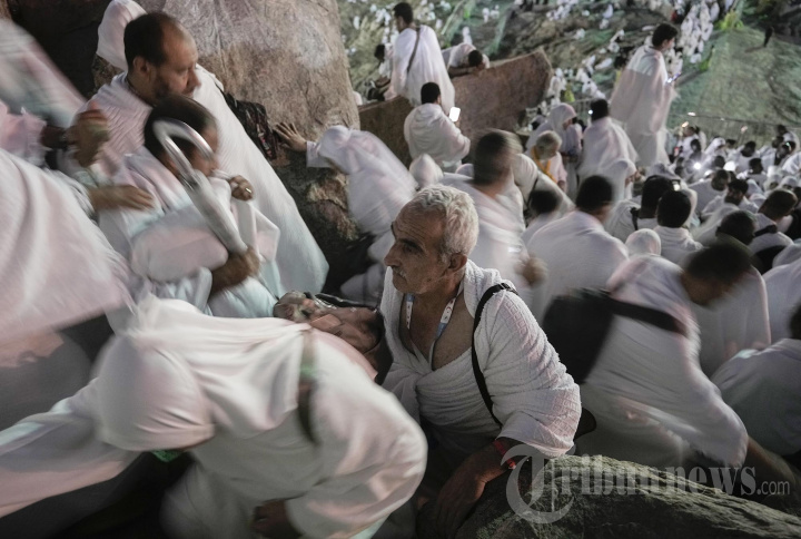 Haji Rhamat Jamaah Haji Wukuf di Arafah (Jabal al-Rahma), Foto 3 #1970087 ...