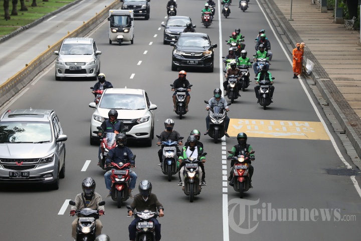 Jalan Ramai Ramai Kondisi Jalan Jakarta Masih Ramai, Foto 6 #1840333 - TribunNews.com