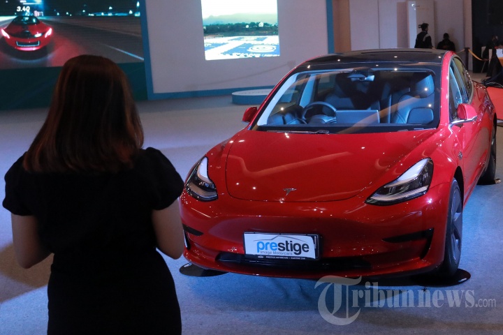 Kendaraan listrik dan hybrid yang dipamerkan di IIMS 2026