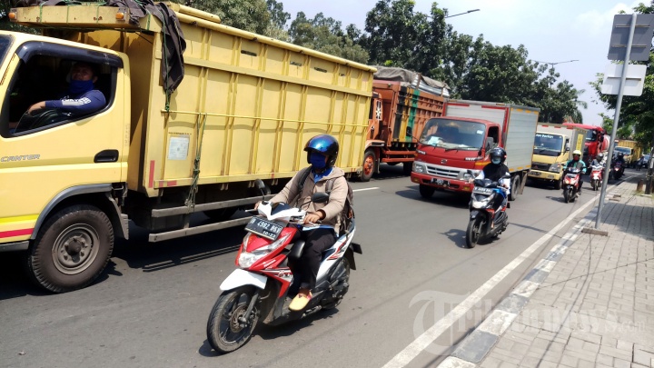 Jalan Ramai Ramai Suasana Jalan di Ibu Kota Ramai, Foto 7 #1843715 - TribunNews.com