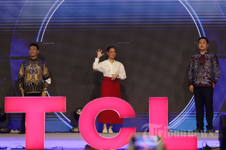 Evan Tang TCL Luncurkan TV Seri Terbaru, Foto 2 #1962092 - TribunNews.com