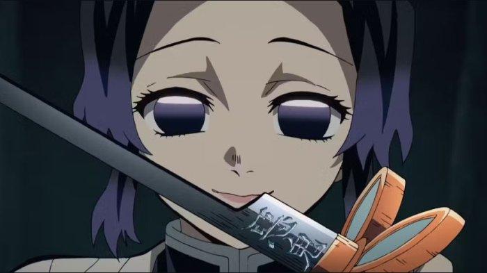 14 Warna Pedang Pembasmi Iblis Paling Terkenal di Demon Slayer: Ada Milik Sanemi hingga Tanjiro. 
Shinobu Kocho dalam Demon Slayer