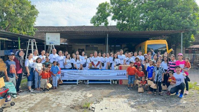 Alila Solo melakukan perbaikan di area lingkungan Yayasan Lentera