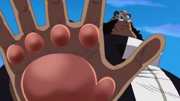 Bartholomew Kuma dengan cakarnya diperpanjang di One Piece.