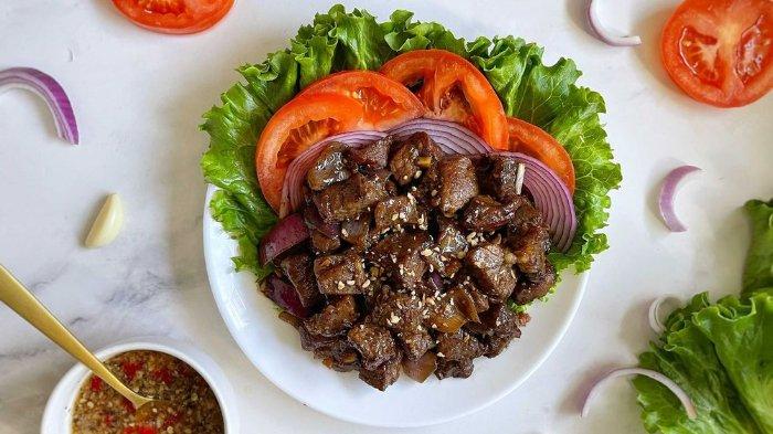 Bo Luc Lac (Daging Sapi Kocok Vietnam)