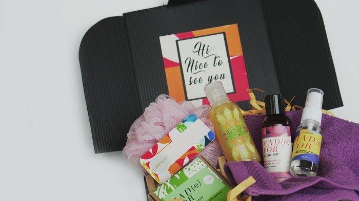 Salah satu ide hampers unik yakni Body Care.