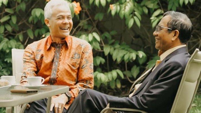 Saat Eks Gubernur Jawa Tengah Ganjar Pranowo dan Menkopolhukam Mahfud MD melakukan pertemuan.