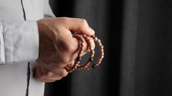 ilustrasi dzikir berdoa