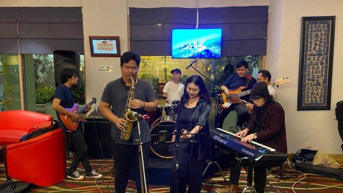 Grand Candi Hotel Persembahkan Teratai Lobby Jazz