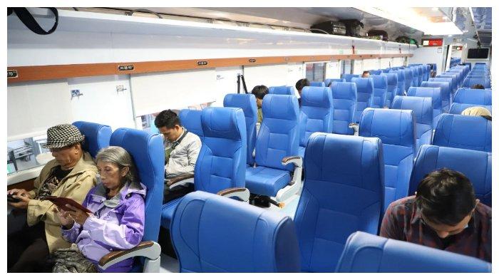 Interior kereta ekonomi new generation versi modifikasi