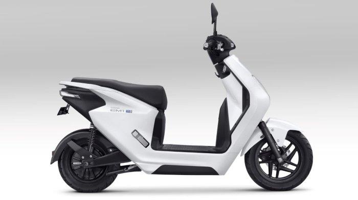 AHM Luncurkan Sepeda Motor Listrik Honda EM1 e: