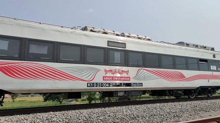 Simak daftar KA yang telah menggunakan Kereta Stainless Steel New Generation