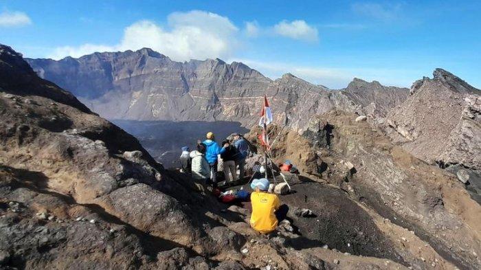 Kaldera Gunung Raung termasuk yang paling besar nomor 2 di Indonesia
