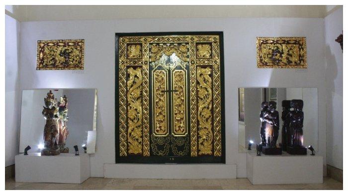 Koleksi benda artefak di Museum Senobudoyo