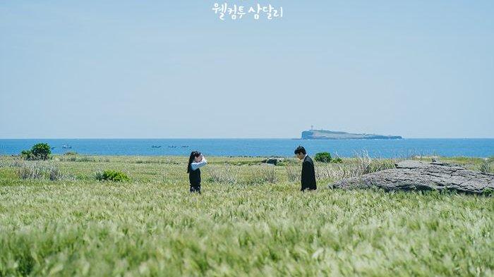 Lirik dan Terjemahan Lagu Dream - Taeyeon OST Welcome to SamdalRi: Meonameon Gireul Chaja Yeogie