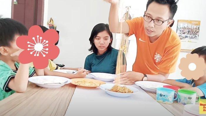 Dokter Qory Makan Nasi dan Sebungkus Mie Instan Dibagi 5, Suami: yang Penting Kenyang