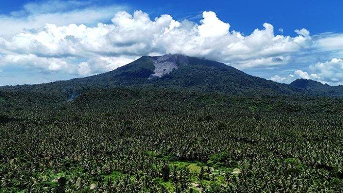 Penampakan Gunung Ibu