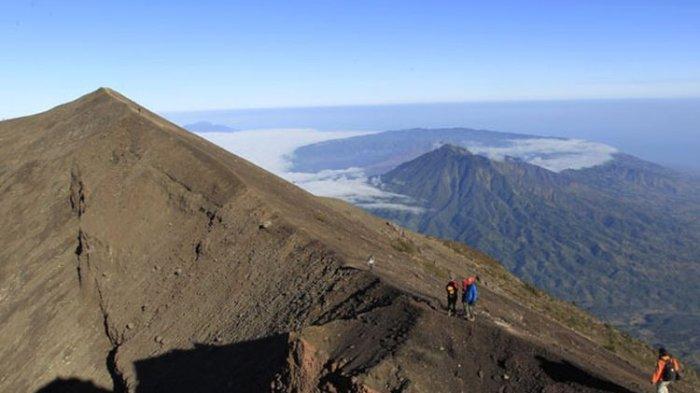 Para pendaki di Gunung Agung.