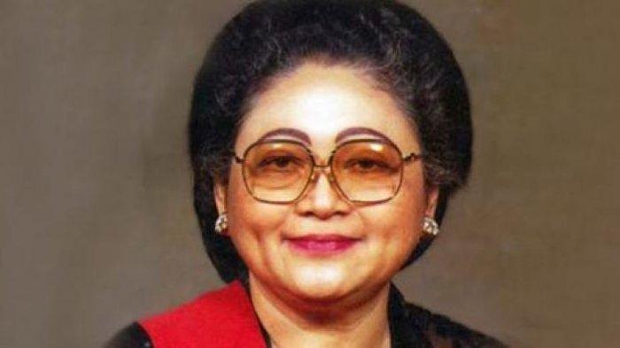 Siti Hartinah (Tien Soeharto)