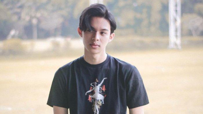 Rey Mbayang - TribunnewsWiki.com