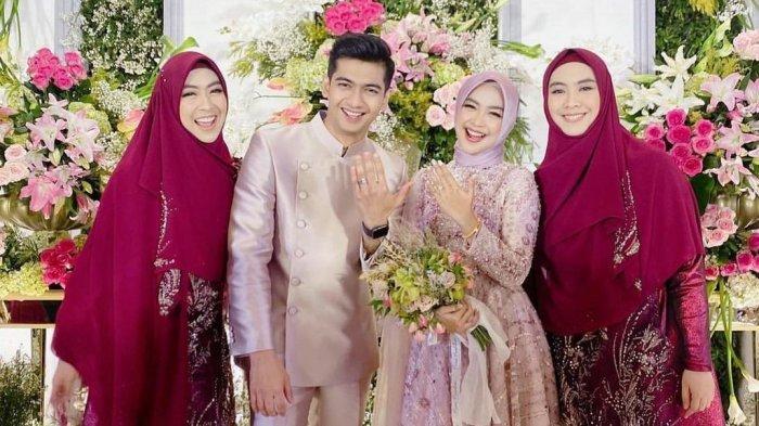 Foto: Shindy Kurnia Putri (kiri), Teuku Ryan, Ria Ricis, dan Oki Setiana Dewi.
