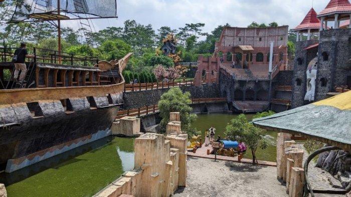 The Lost World Park memiliki banyak spot foto Instagramable.