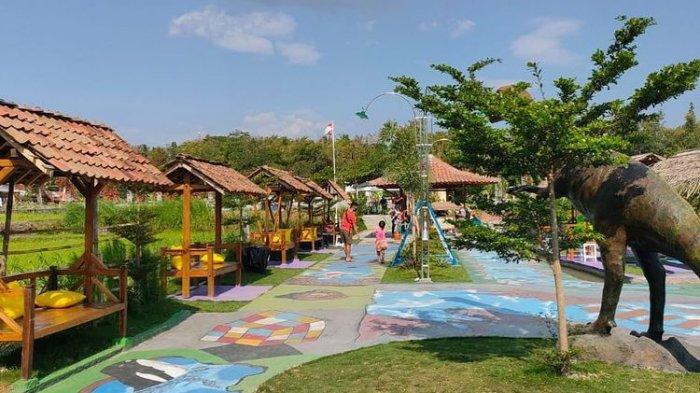 Suasana di Edum Park