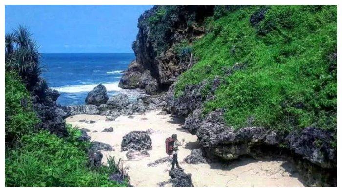 Pantai Baronan termasuk pantai yang jarang dikunjungi wisatawan