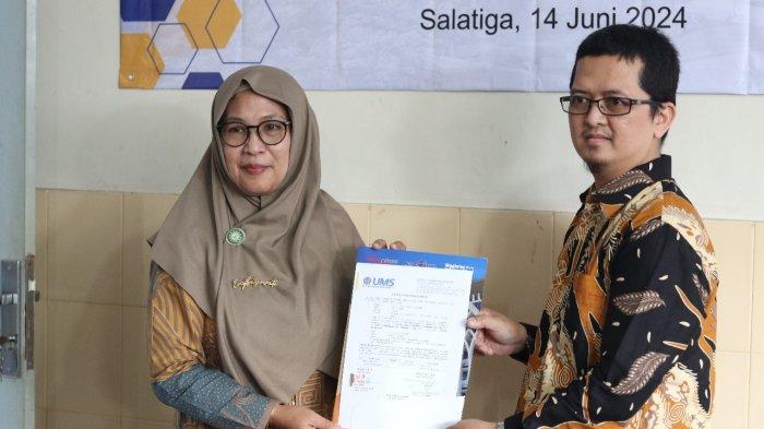 Tim Pengabdian UMS Beri Pelatihan Sistem Informasi Pengelolaan Keuangan Berbasis Web untuk Guru SMP