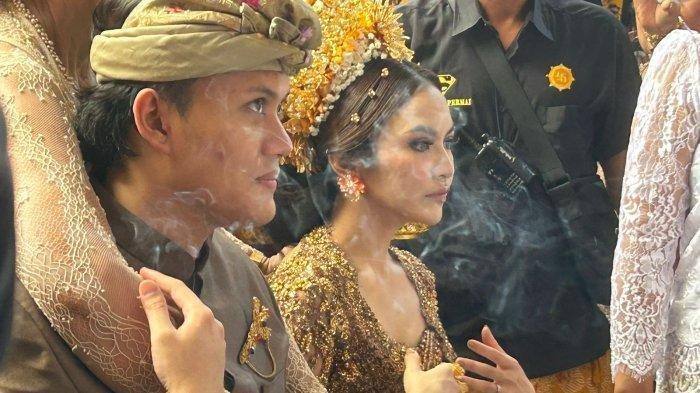 Rizky Febian dan Mahalini - Siap Menikah Dengan Rizky Febian, Mahalini Lakukan Otonan Terakhir di Bali